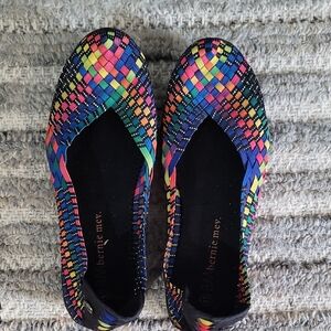 bernie mev. Women's Multicolor Woven Flats